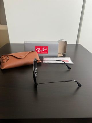 Gafas de Sol Ray-Ban Aviator Negras y Doradas