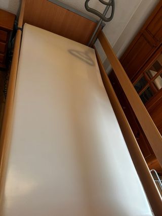 Cama geriátrica eléctrica Invacare SB755