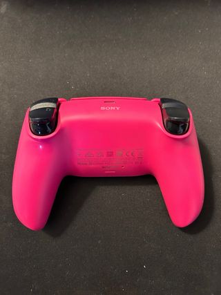 Mando PS5 Nova Pink con joysticks magnéticos