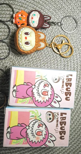 Labubu Caja y Llavero