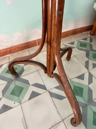 Perchero de pie antiguo de madera Alto 190cm