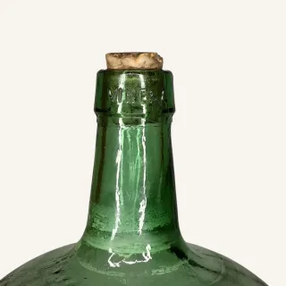 Antigua damajuana Viresa