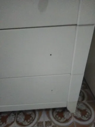 Cajonera blanca de madera