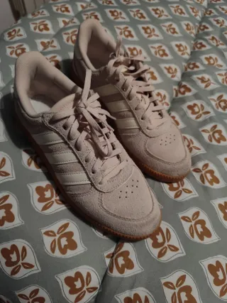 Zapatillas Adidas Rosa y Blanco