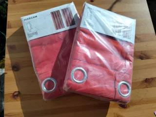 Tende IKEA Mariam rosse 2x 145x300 cm