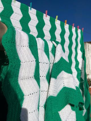 Manta de ganchillo patchwork hecha a mano