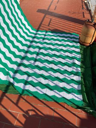 Manta de ganchillo patchwork hecha a mano