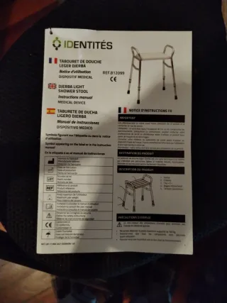 Silla de ducha/baño y 2 andadores