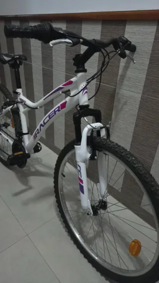 Bicicleta MTB Racer Blanca