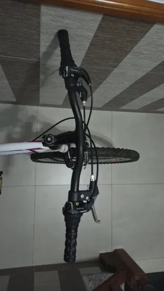 Bicicleta MTB Racer Blanca