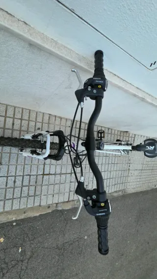 Bicicleta MTB Racer Blanca
