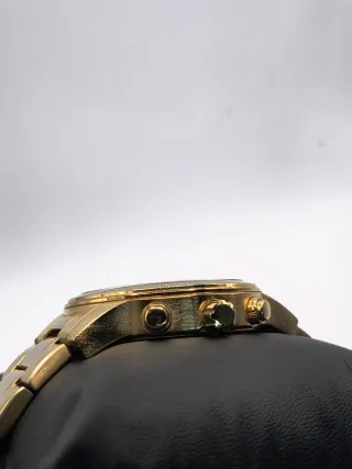 Reloj Guess Dorado Unisex Cronógrafo