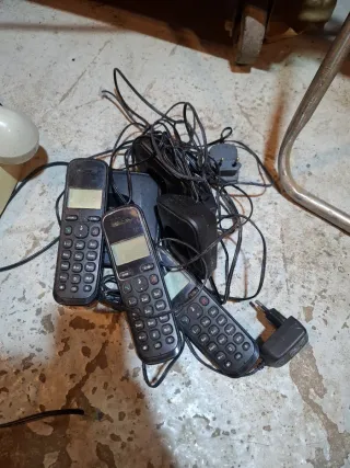 Teléfono antiguo Telefonica beige