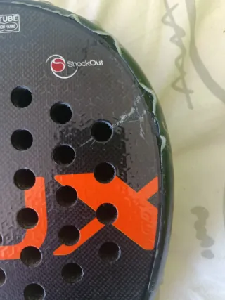 Palas de pádel rotas Babolat y Siux