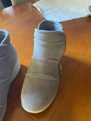 Botines Skechers Beige