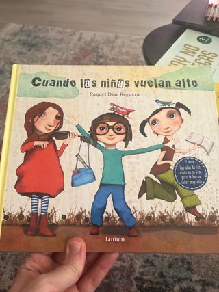 Libro Cuando las niñas vuelan alto