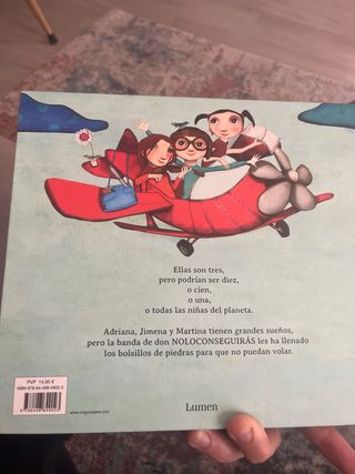 Libro Cuando las niñas vuelan alto