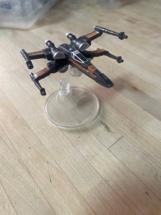 Nave Hot Wheels X-Wing Negra y Naranja
