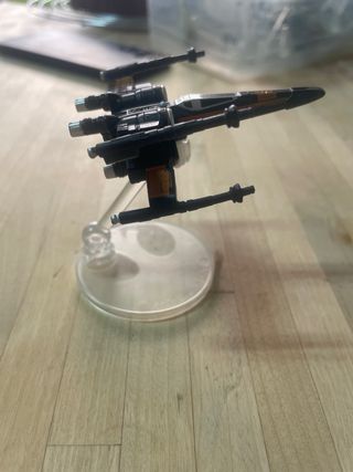 Nave Hot Wheels X-Wing Negra y Naranja