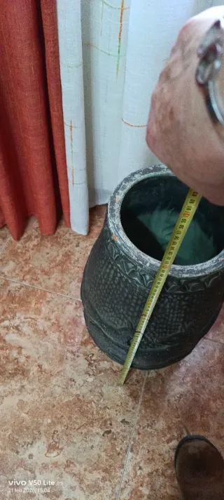 Vaso decorativo in pietra