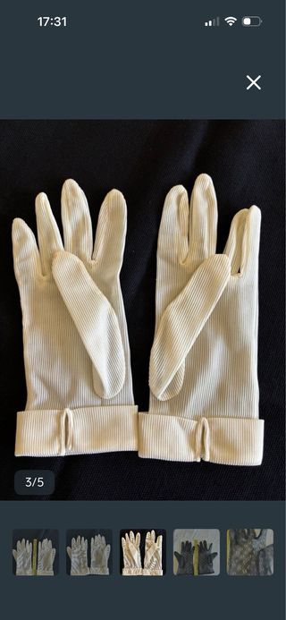Guantes antiguos beige