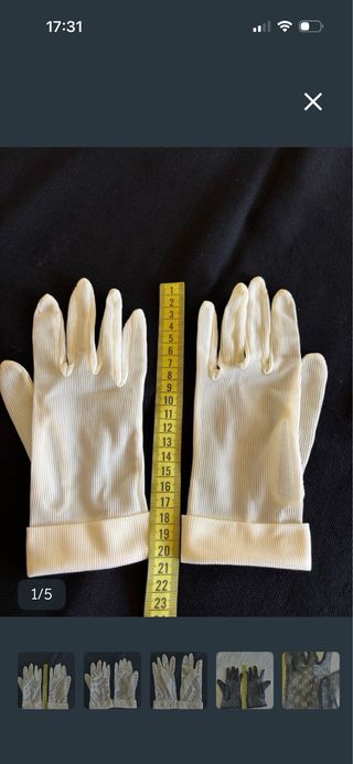 Guantes antiguos beige