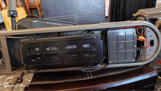 Patinete eléctrico con cargador y bateria externa