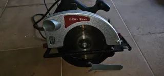 Sierra Eléctrica 1200W - 185mm