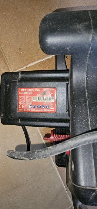 Sierra Eléctrica 1200W - 185mm