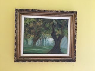 Pintura de paisaje con marco de madera