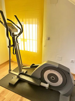 Bicicleta Elíptica Tunturi Performance C40