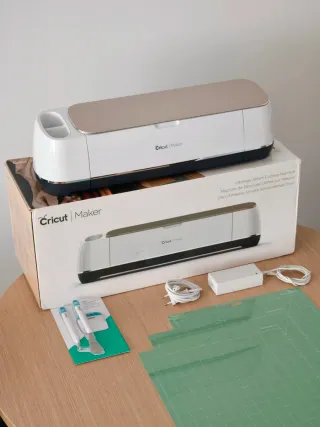 Máquina de corte Cricut Maker