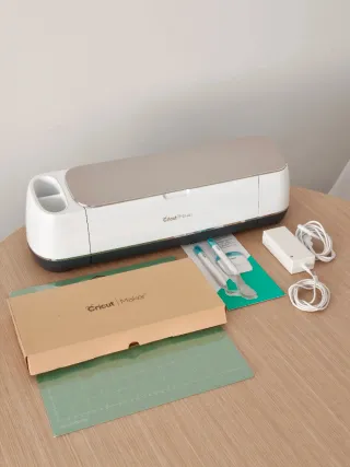 Máquina de corte Cricut Maker