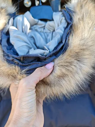 Plumífero Zara con capucha y pelo