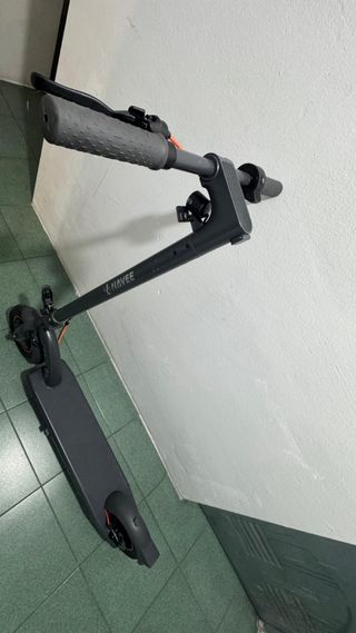 Patinete Eléctrico NAVEE N40 Nuevo sin usar
