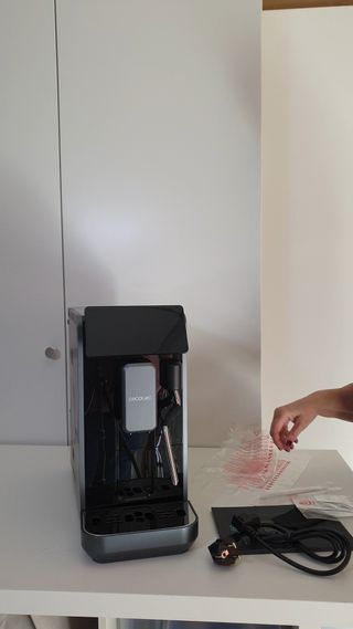 Cafetera Cecotec Cremmaet Lungo Steam un sólo uso.