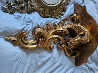 Espejo y estantería madera tallada dorado