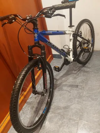 Bicicleta Kona