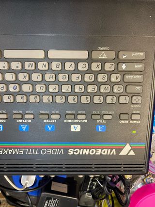 Videonics MX-1 Digital Video Mixer + Titlemaker