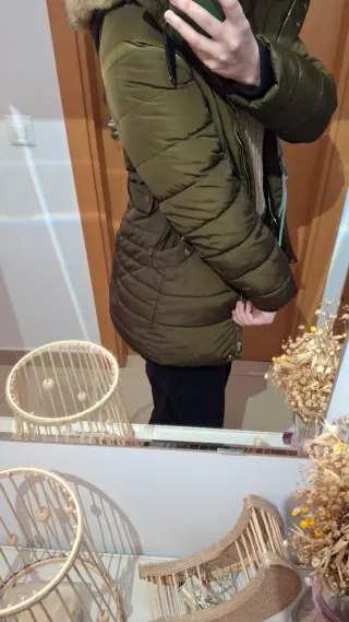 Chaquetón Zara Verde Oliva con Capucha