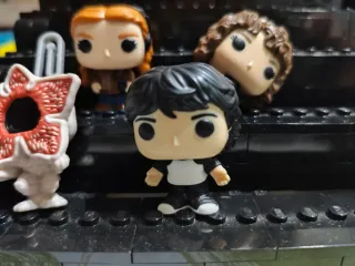 Kinder Joy Stranger Things n.4 personaggi