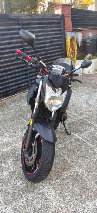 Yamaha XJ6 2010 Negra