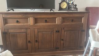 Mueble de salón de madera