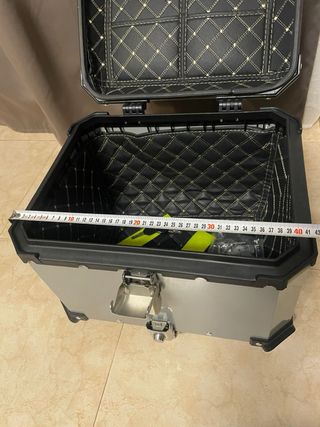 Cofre Baúl Moto Aluminio Negro/Plata