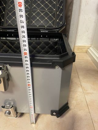 Cofre Baúl Moto Aluminio Negro/Plata