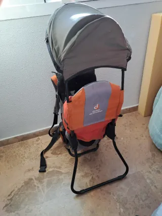 Mochila portabebés senderismo
