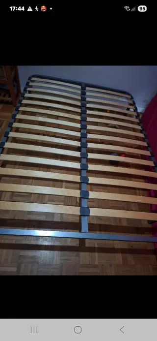 Somier 1.35 x1.90 con 5 patas Recoger Txurdinaga