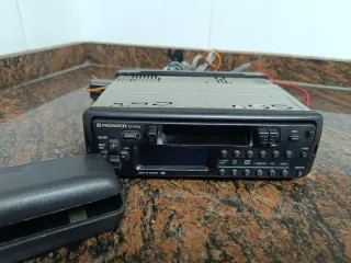 Radio casette Pioneer antiguo de coche