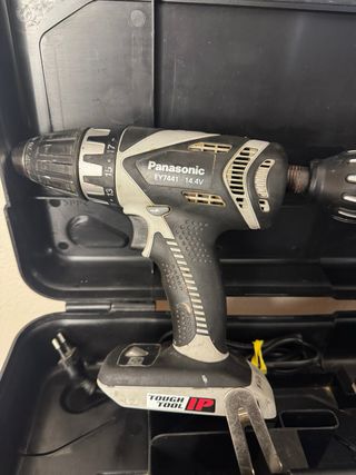 Taladro y Llave Impacto Panasonic EY