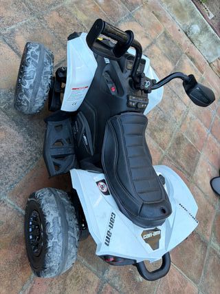 Quad eléctrico infantil Can-am 4x4